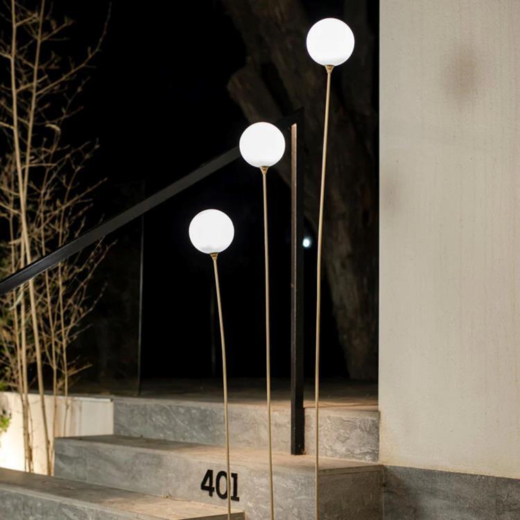 Lampa podłogowa Zewnętrzna 3-punktowa LED Wys.165cm BRUNA Mosiadz